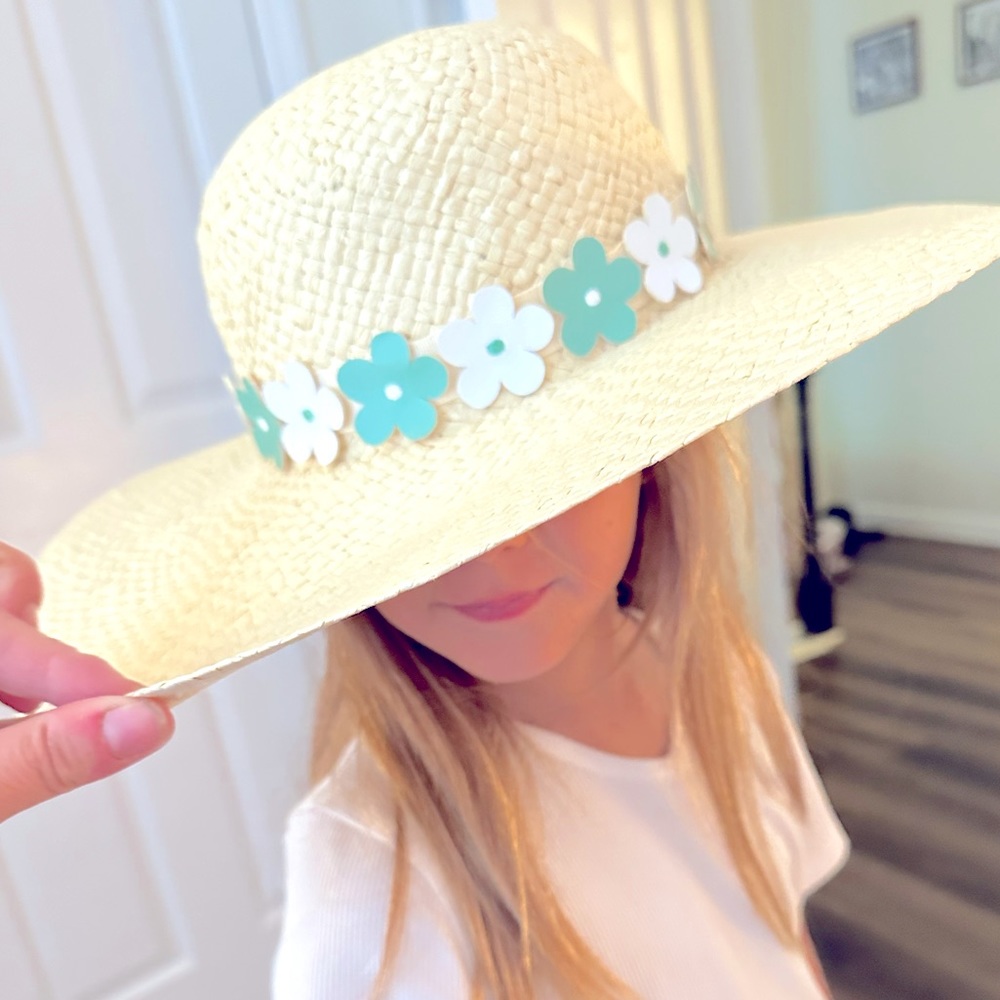 Janie & Jack girls matching Beach hats!
